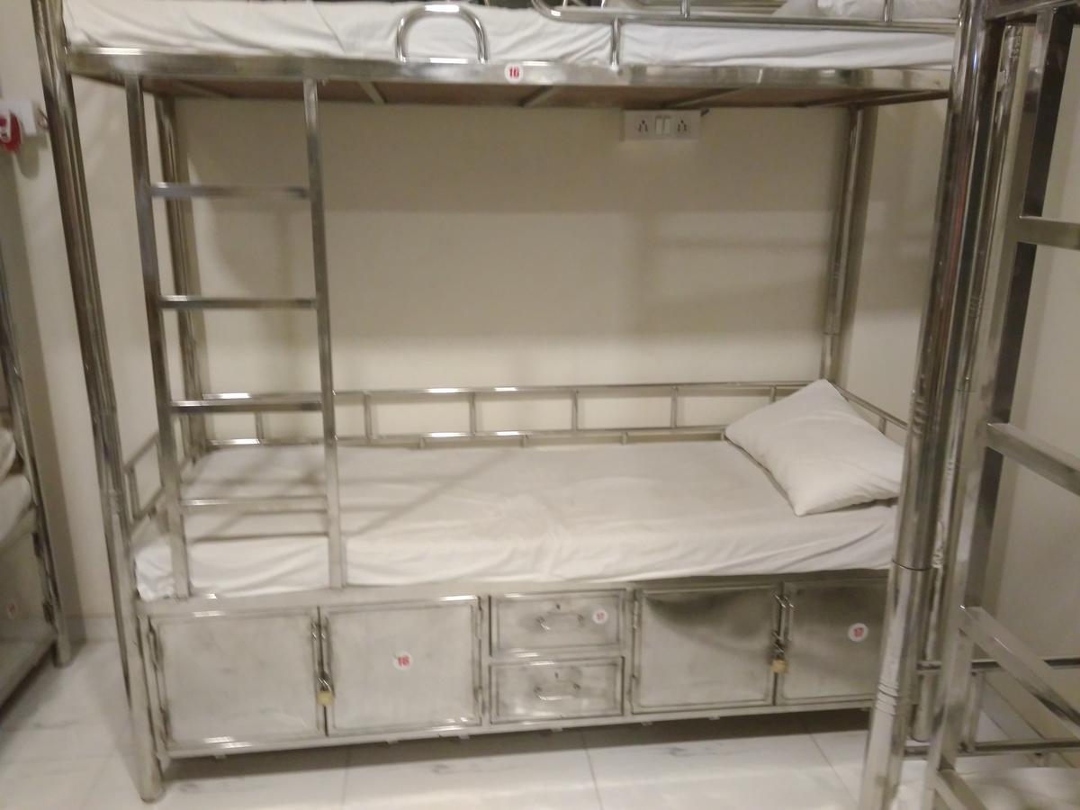 Super Capital O Hotel Konar Inn Turambhe Kültér fotó